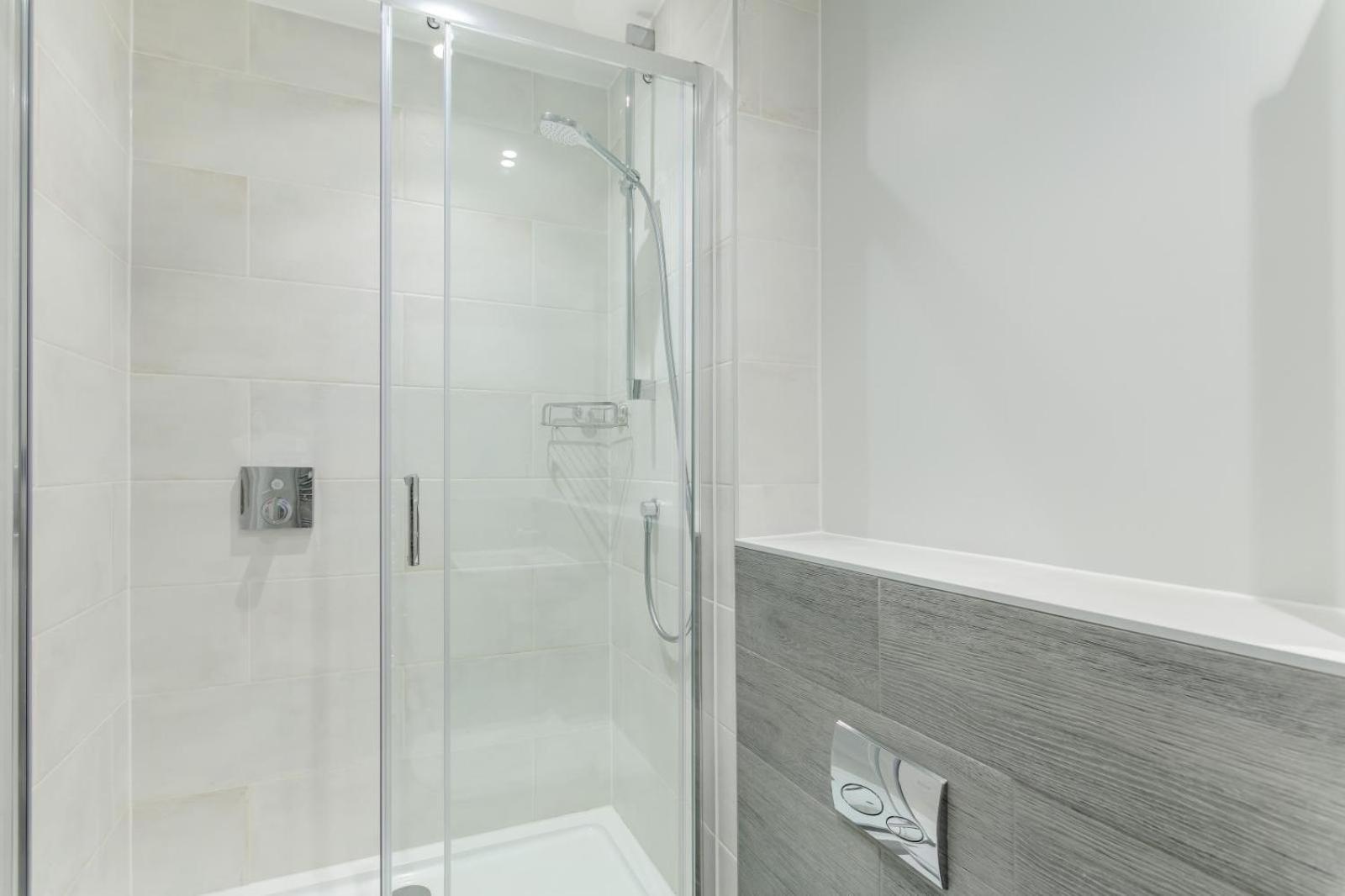2 Middlecombe - Luxury Apartment At Byron Woolacombe, Only 4 Minute Walk To Woolacombe Beach! Exterior photo