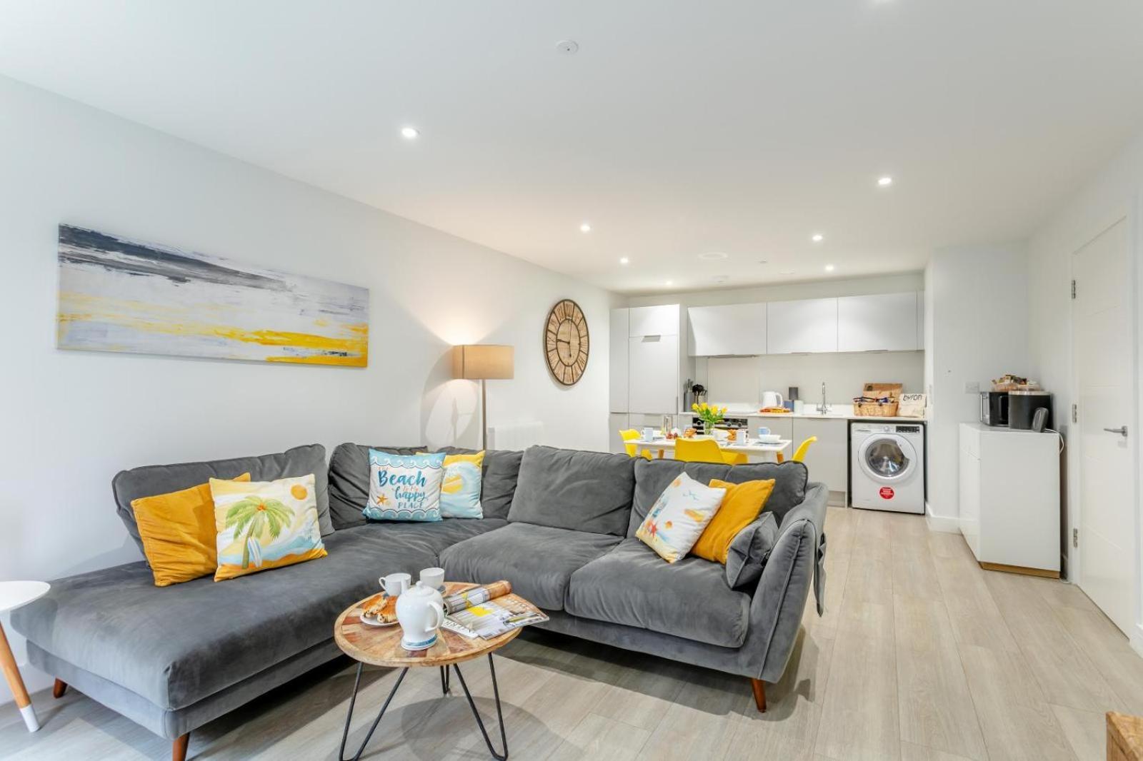 2 Middlecombe - Luxury Apartment At Byron Woolacombe, Only 4 Minute Walk To Woolacombe Beach! Exterior photo